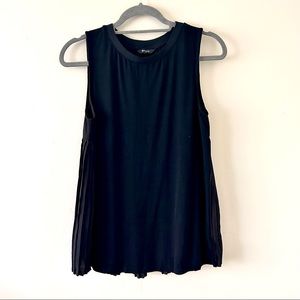 ✨RW&CO Pleated Tank Top Black Size Small